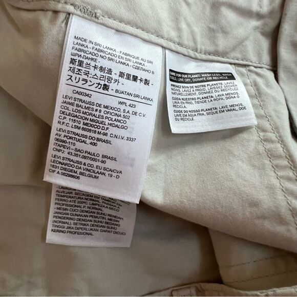 Levi’s khaki pants womens size 30 - Picture 4 of 7